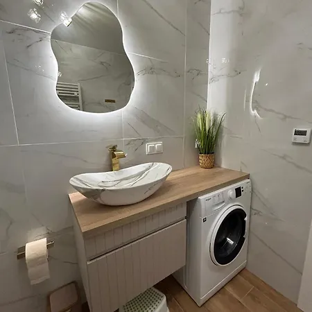 Mini Gold Apartment